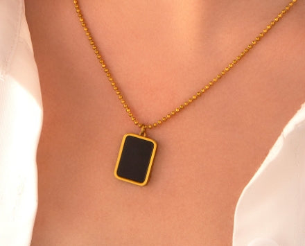 Noir Necklace