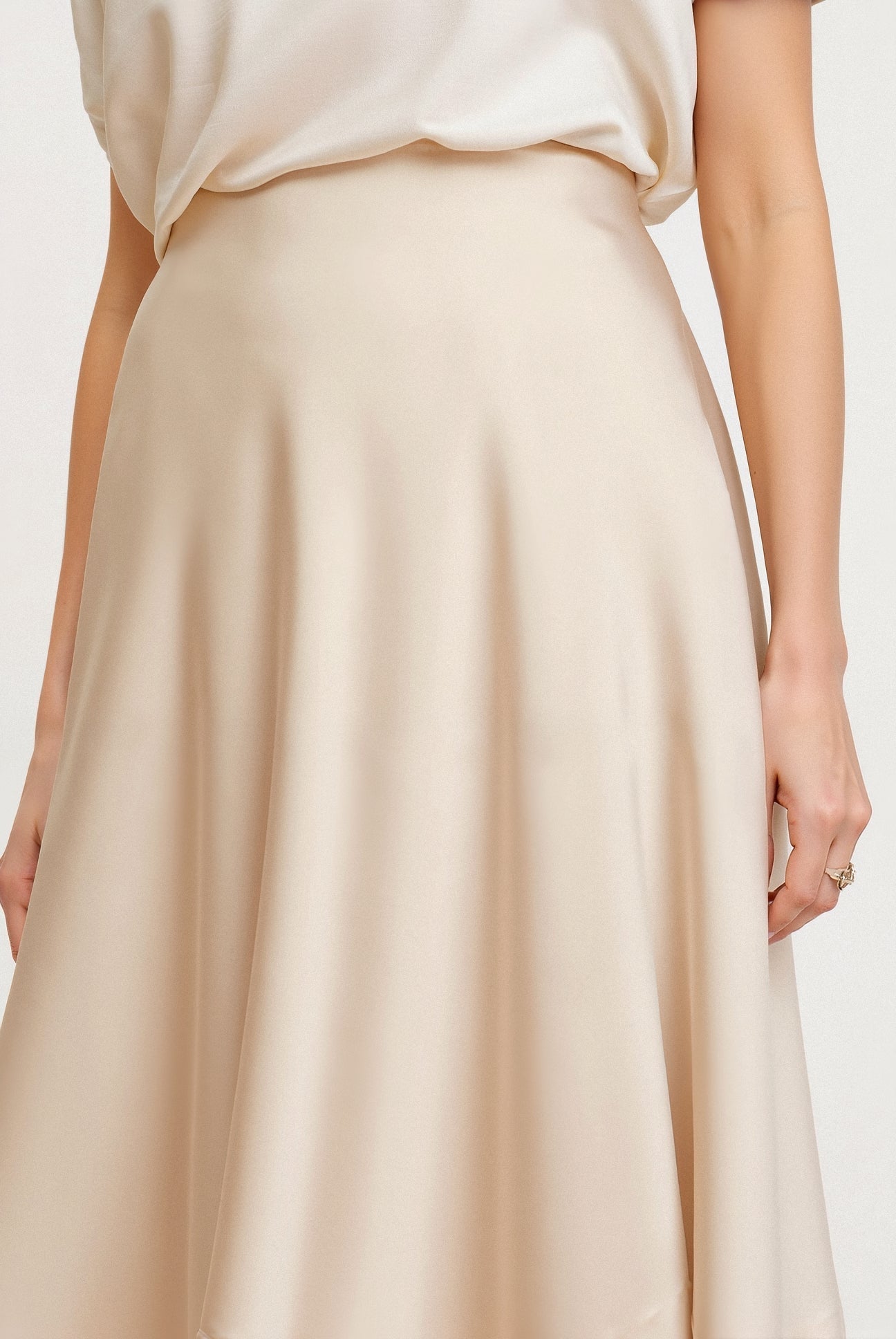 Old Money Solid High Waist Draped Midi Skirt