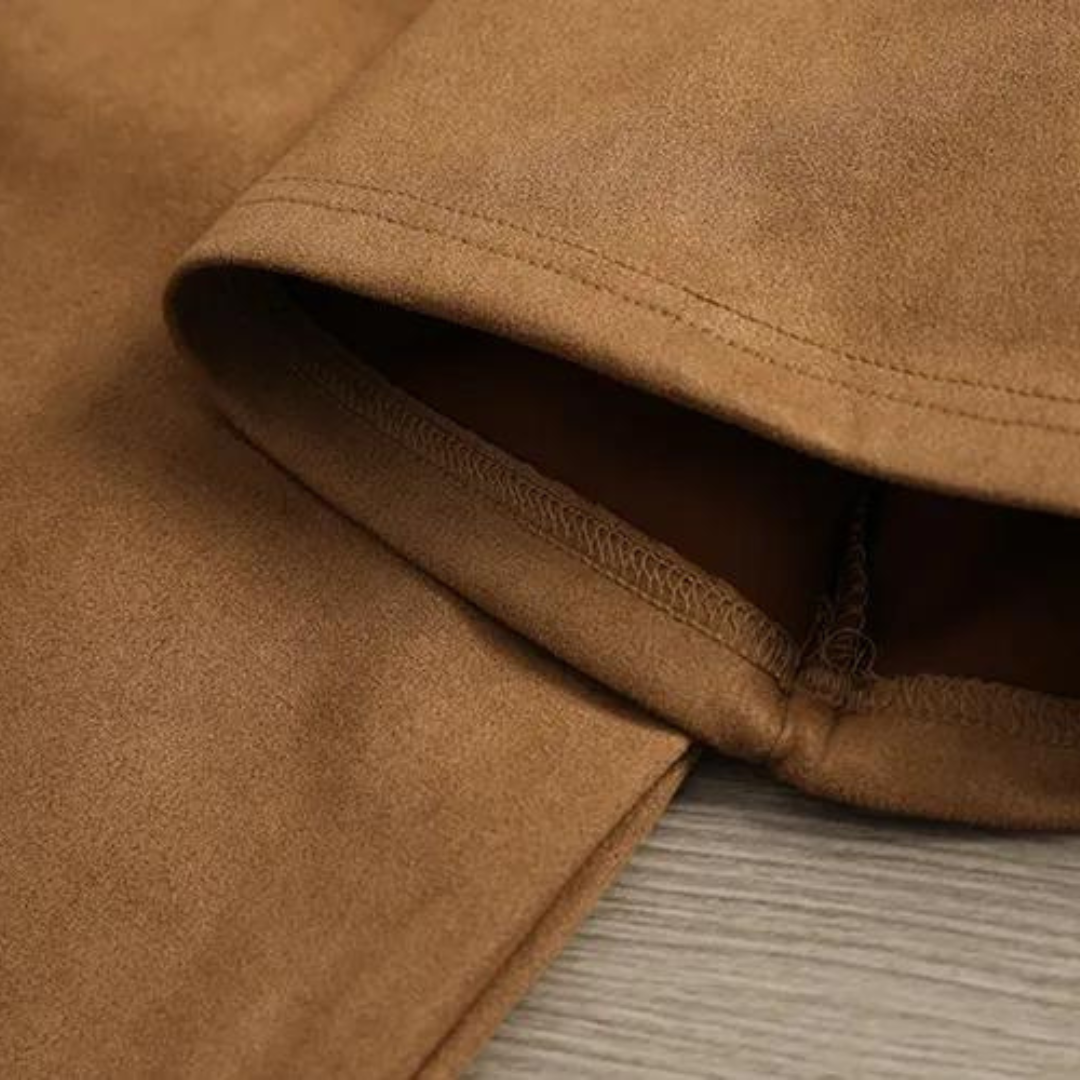 Hendrik – Men’s Suede T-Shirt
