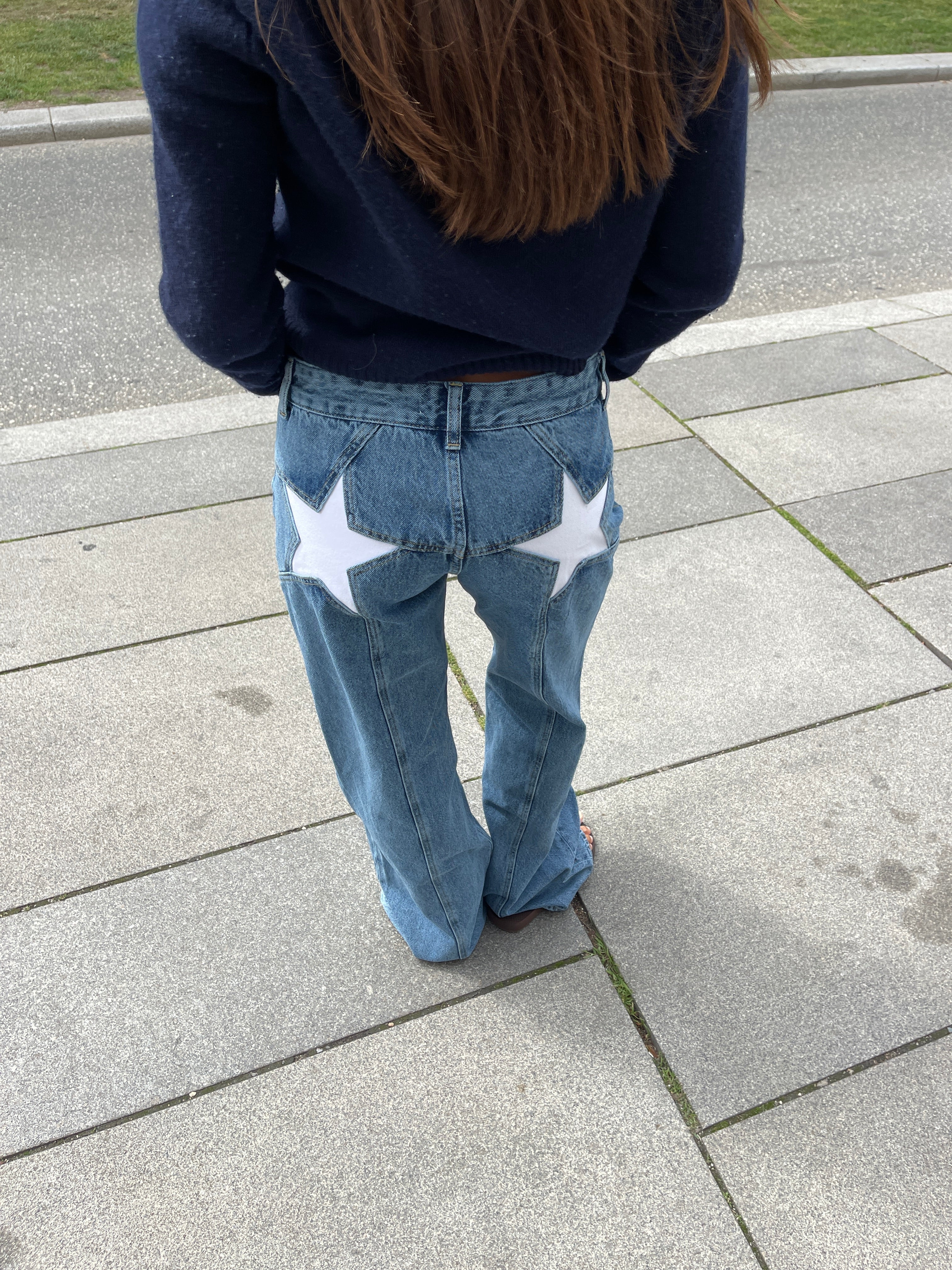 Lola Star Jeans – Oversized Jeans with Star Detail