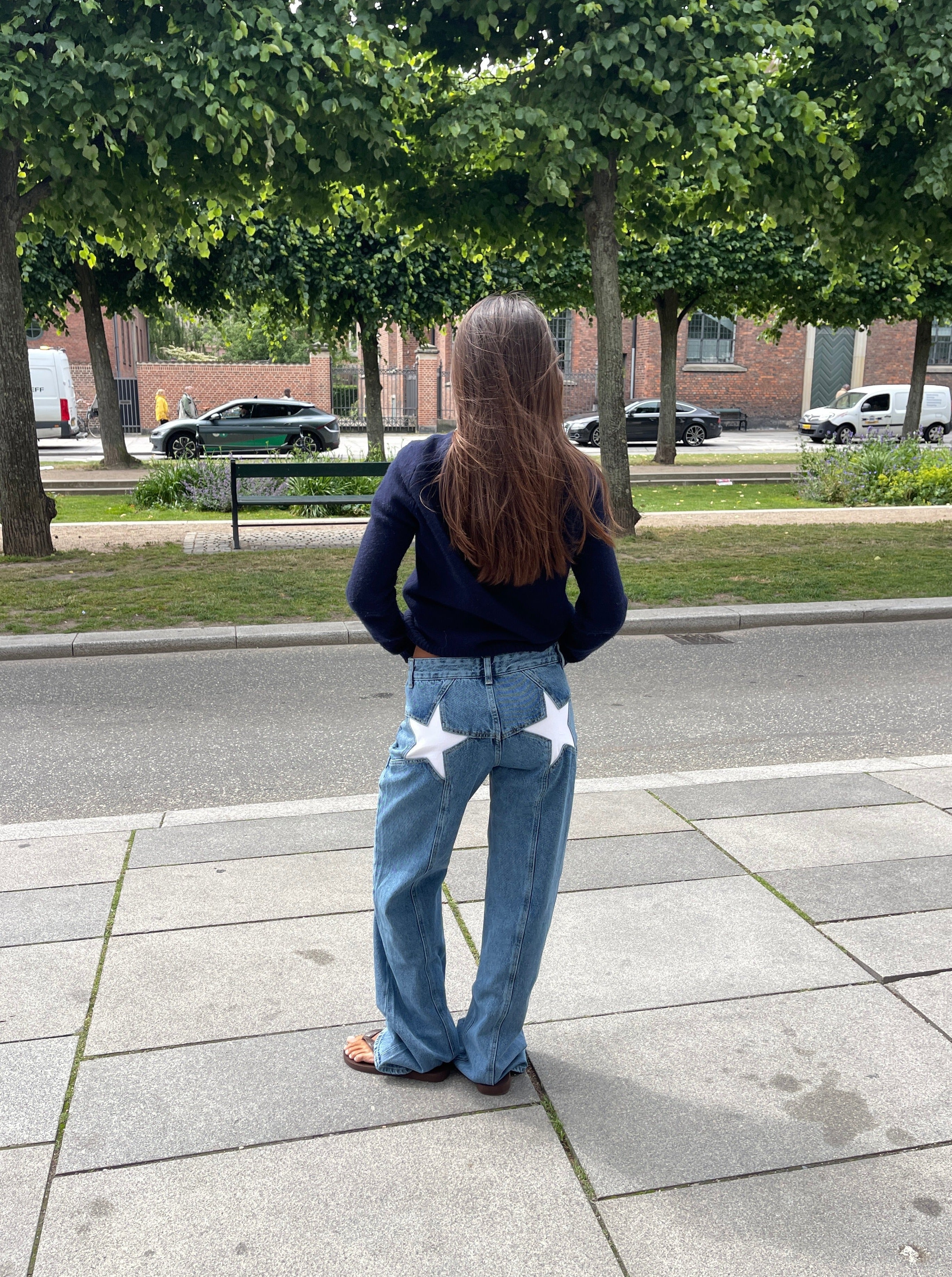 Lola Star Jeans – Oversized Jeans with Star Detail