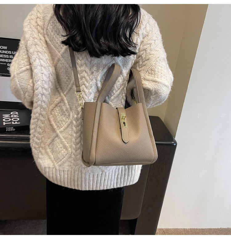 Isla - Handbag